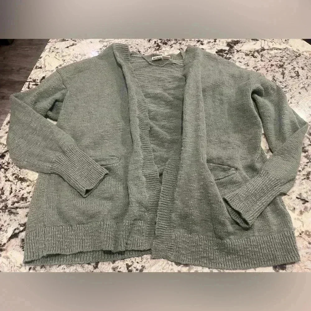 Women’s size M vintage Roxy sweater-open front